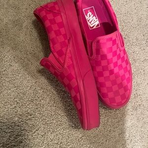 Women’s checkered pink vans